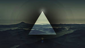 Sanaa ya polyscape wallpaper ya pembetatu juu ya milima ya giza