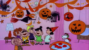 Sherehe za Halloween za Peanuts za Kuwa na Mwoneko
