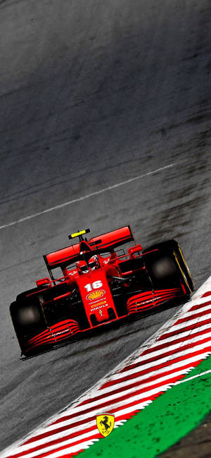 Simu ya Ferrari — iPhone 18 Picha ya Ukuta