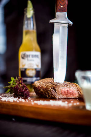 Sizzling Steak on Traditional Argentinian Parrilla — Huawei MatePad Edge Picha ya Ukuta