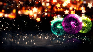 Starry colorful Christmas balls wallpaper — Studio Display Picha ya Ukuta