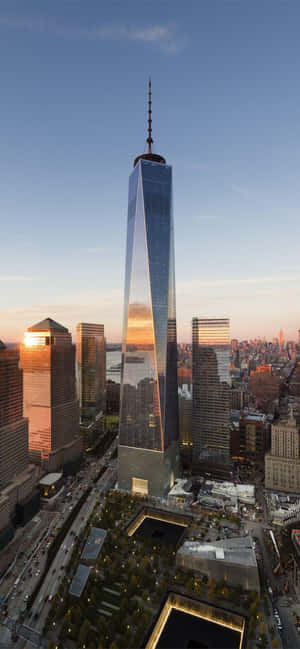 Sunset Freedom Tower High Angle View — Vivo V70 FE Picha ya Ukuta
