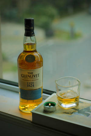 The Glenlivet Whiskey Bottle — Xiaomi Pad 8 Pro Picha ya Ukuta