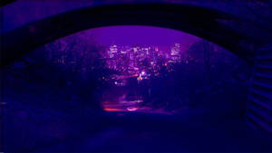 Violet aesthetic city arch — Mustawi Halisi Picha ya Ukuta