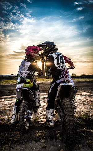 Wachapishaji wa Motocross Wanaongeza — Xiaomi Pad Mini Picha ya Ukuta